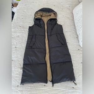 Long Zara Reversible Vest Black to Tan